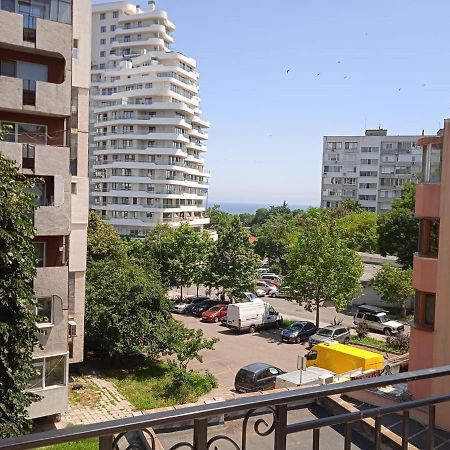 Flora Beach Apartaments Burgas Bagian luar foto