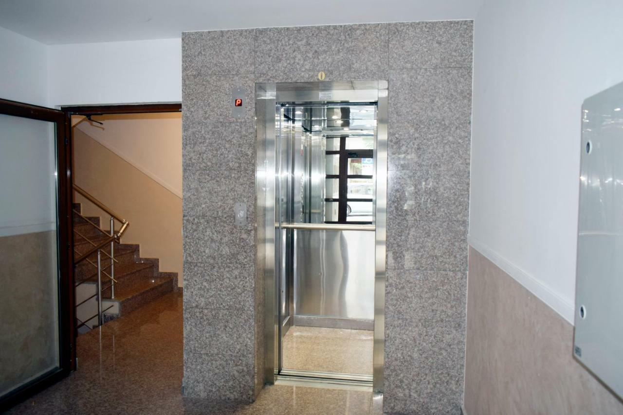 Flora Beach Apartaments Burgas Bagian luar foto