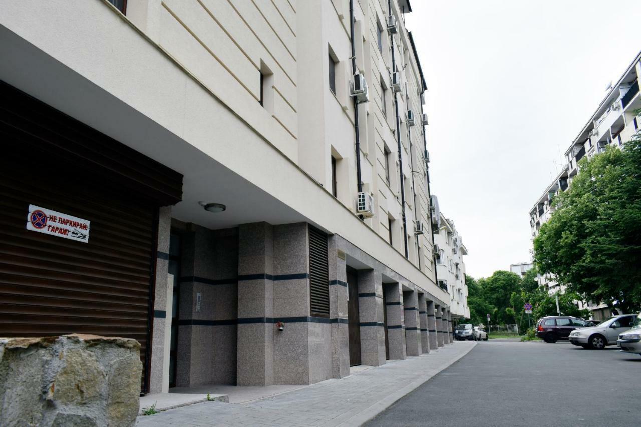 Flora Beach Apartaments Burgas Bagian luar foto